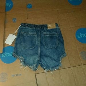 One Teaspoon Shorts - One Teaspoon Womens Size S/4 Bandits Jean Shorts One Teaspoon Shorts - One Teaspoon Womens Size S/4 Bandits Jean Shorts
